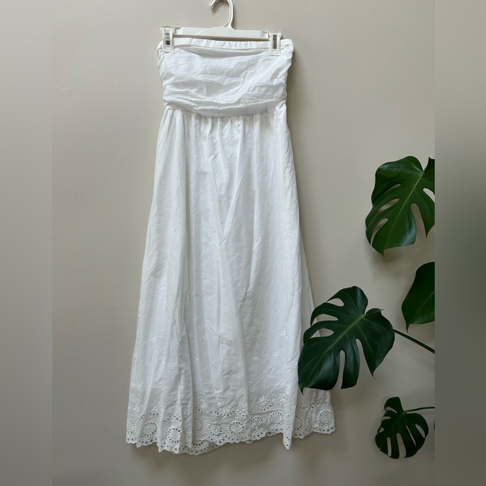*NWT* 100% Cotton white strapless maxi dress with eyelet hem